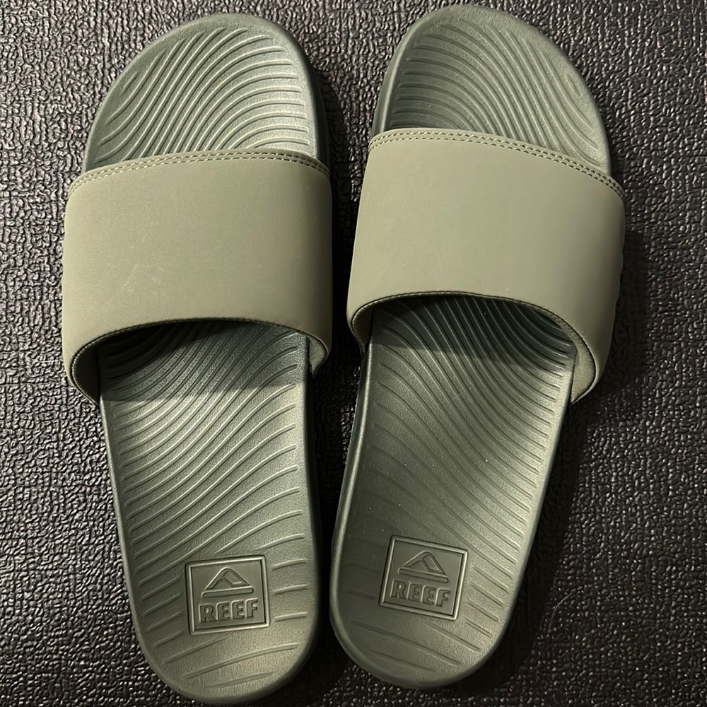 Green Reef Slides